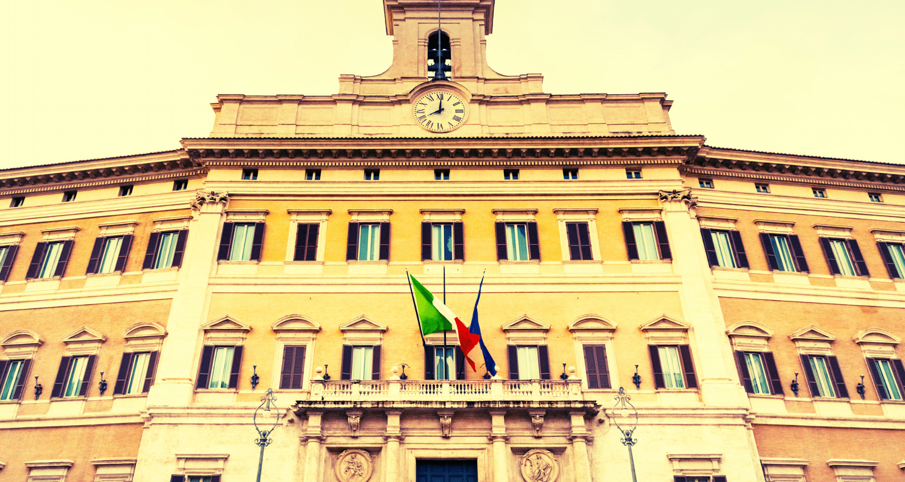 Tasse al 42% su Bitcoin e crypto: a Roma inizia la battaglia contro un  nemico invisibile - Criptovaluta.it®