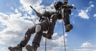 ASSALTO ISTITUZIONALE