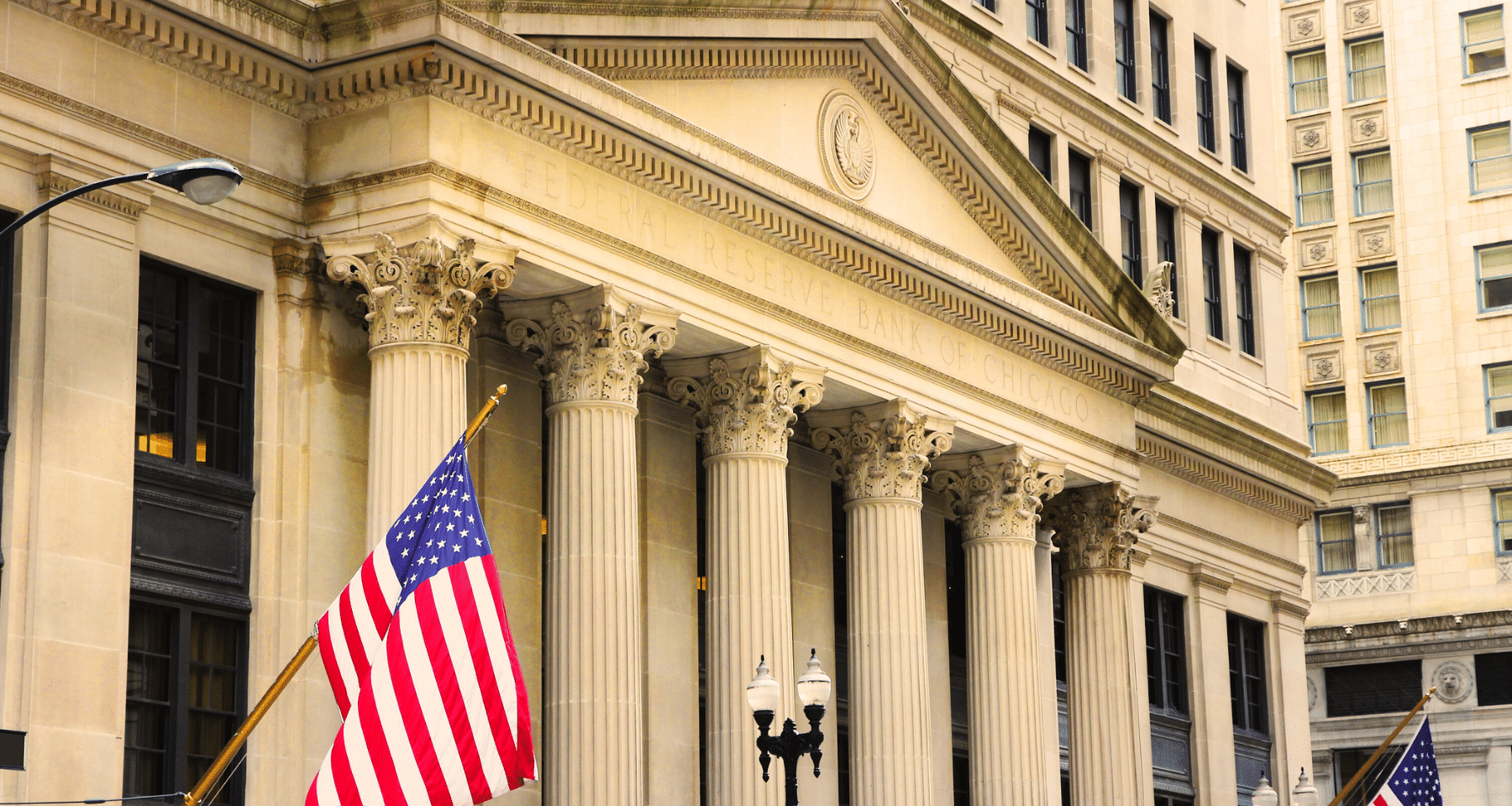 Tra 24 ore la CRISI. Federal Reserve decide (contro Trump?) Bitcoin, crypto e azioni ASPETTANO