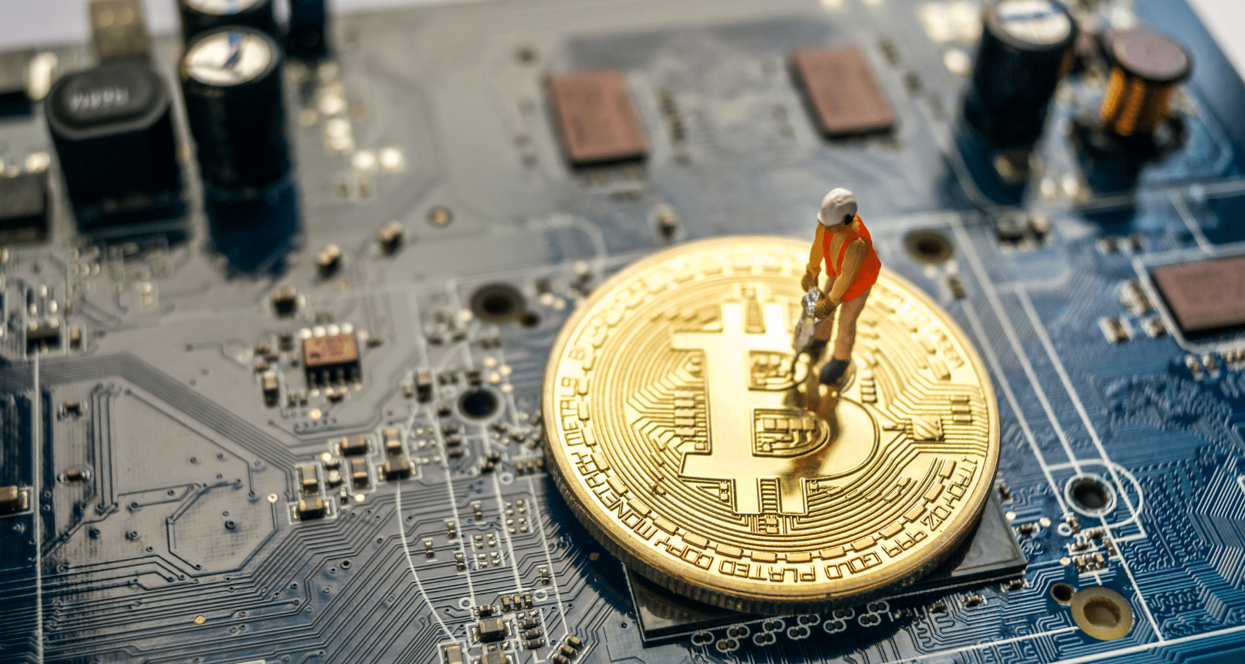 Miner storico di Bitcoin vende 1.900 BTC: business in chiusura a favore di AI