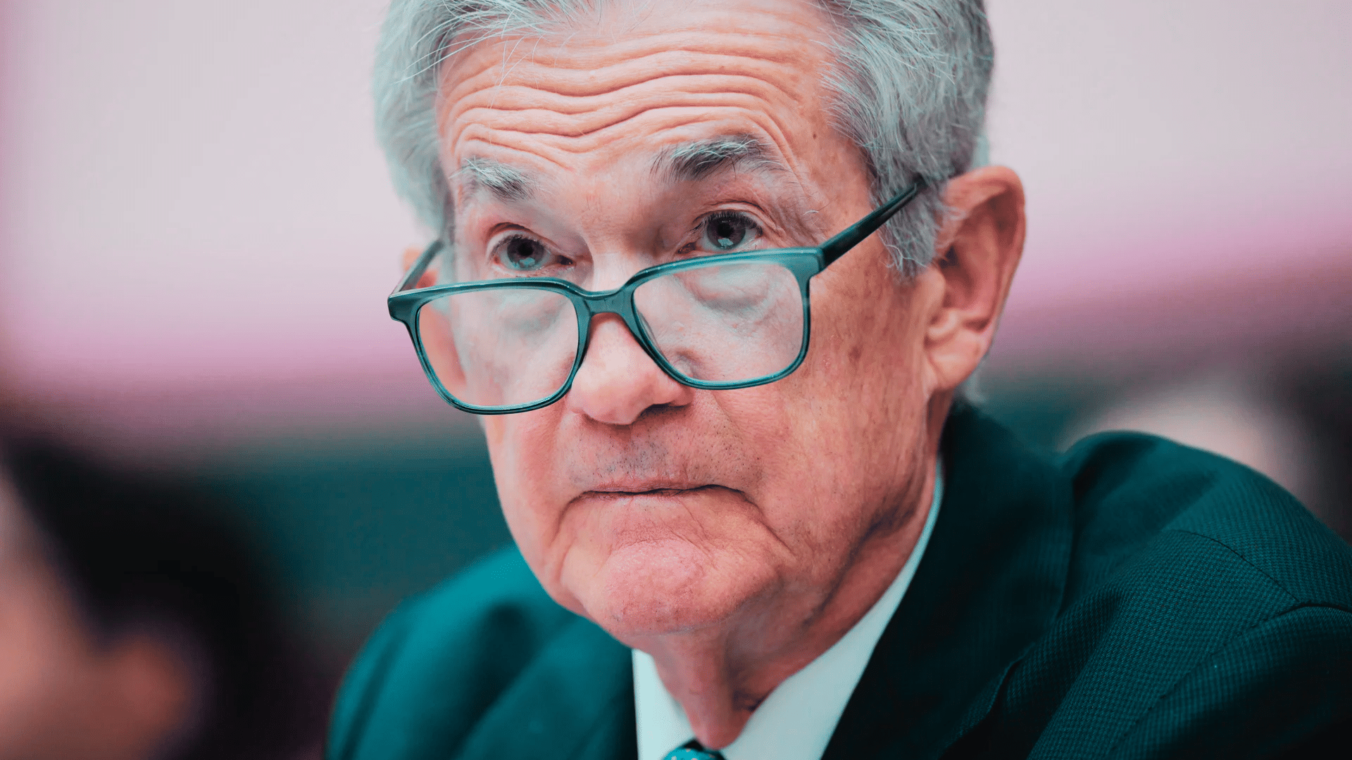 Jerome Powell ha già vinto in tribunale. Giudice accusa Donald Trump di voler controllare Fed