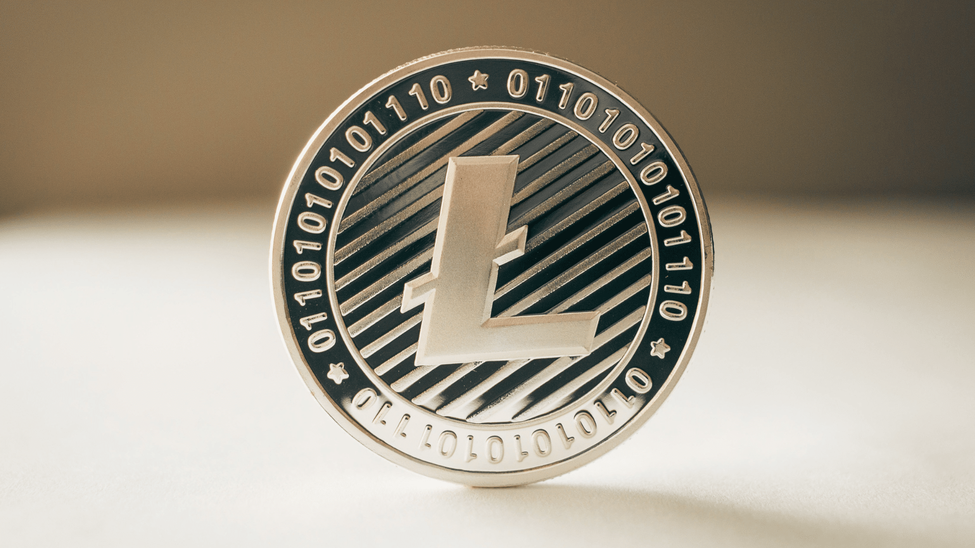 Litecoin sotto attacco hacker: riorganizzati 13 blocchi per tornare indietro. Bug corretto