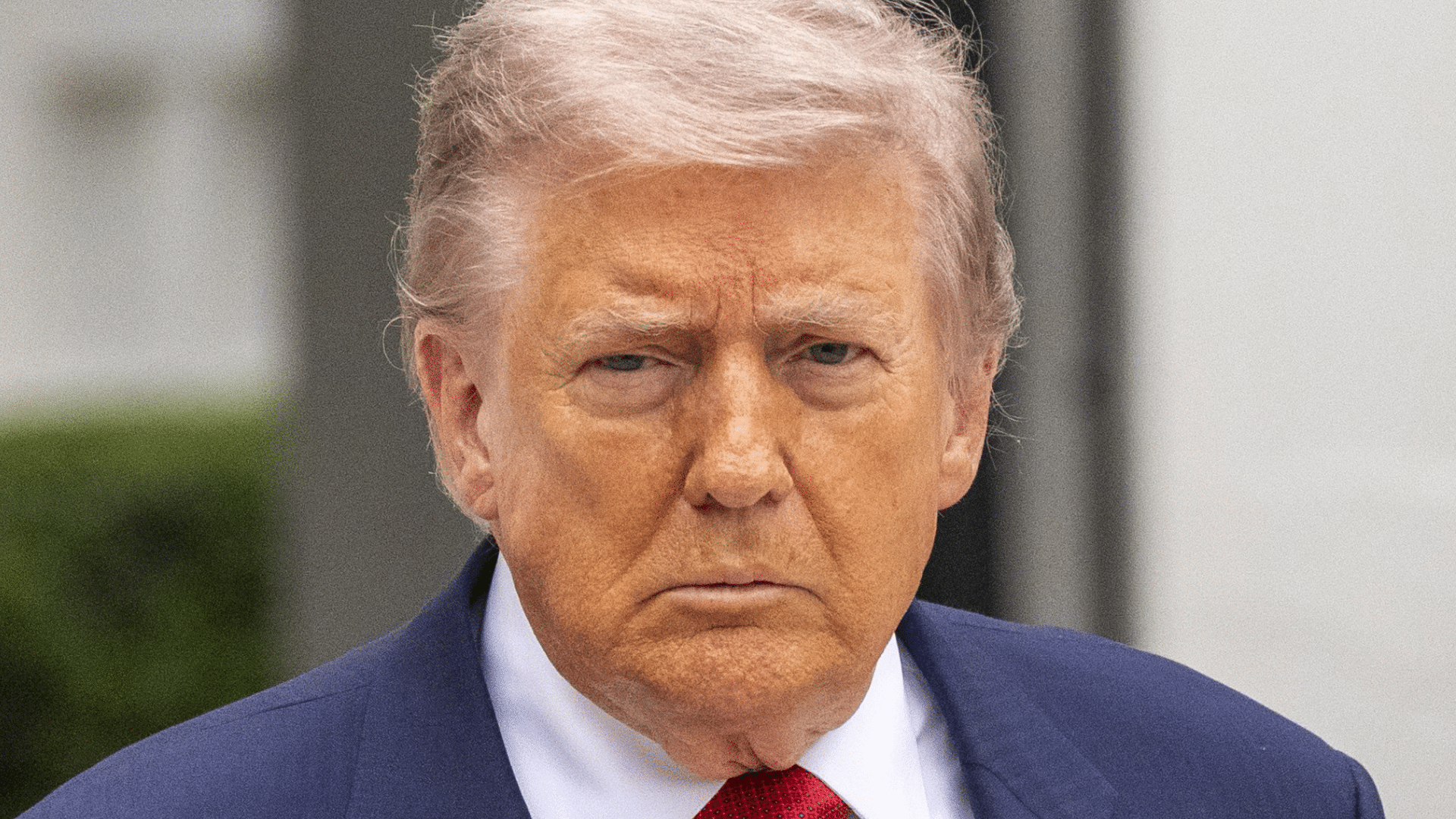 Donald Trump gela i mercati: "Non sono contento delle trattative". Indici in rosso, crypto e Bitcoin anche