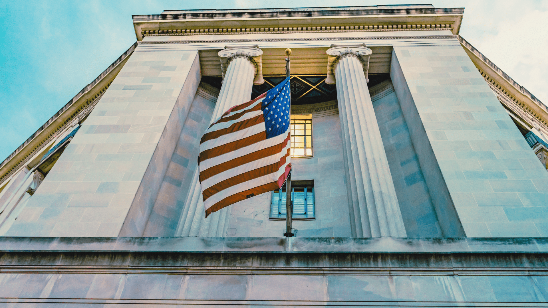 La resa di Donald Trump sulle crypto non basta ai democratici. Sarà battaglia in Senato per il Clarity Act