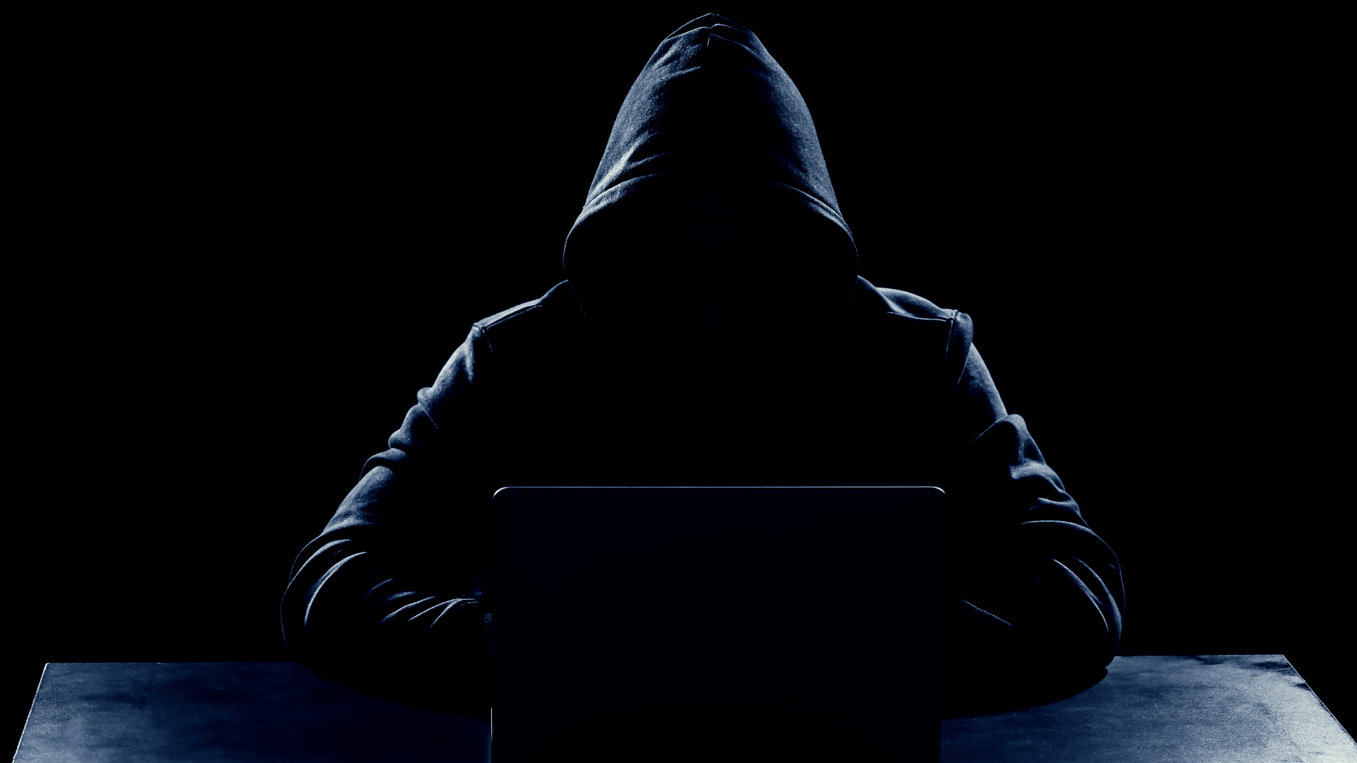 Boom di hack con l'aiuto di AI: nel mondo crypto 201 casi, ma solo il 4% è "rilevante". I numeri di TRM Labs