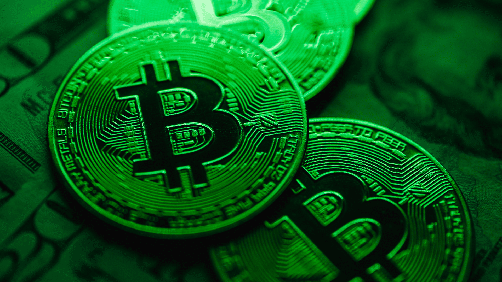Bitcoin Cash vola del 34%, altre altcoin finiscono sotto i riflettori. Attenzione anche per Akedo