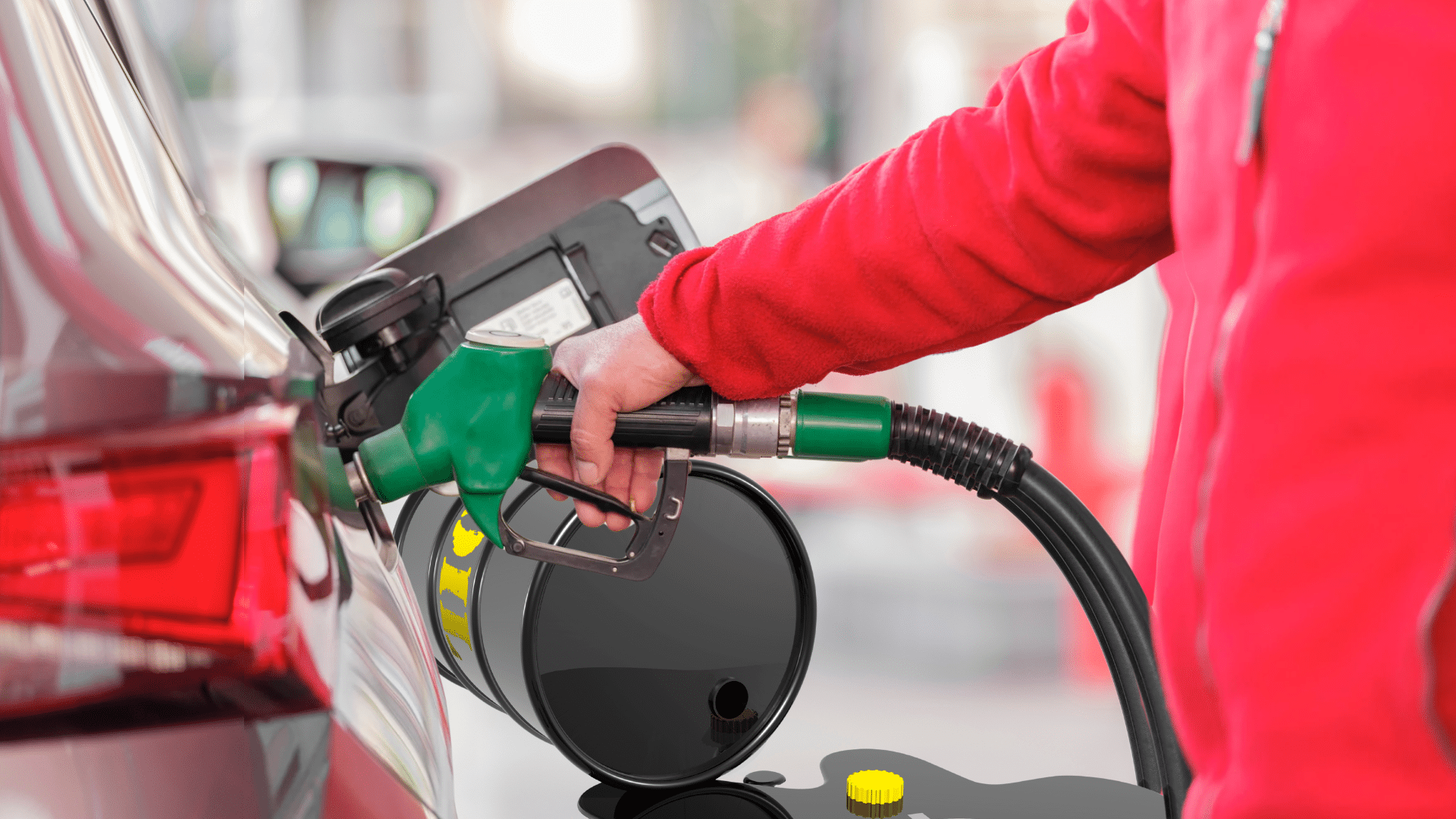 Petrolio ancora al rialzo e offerta sotto pressione: il Sud Italia resta senza carburante