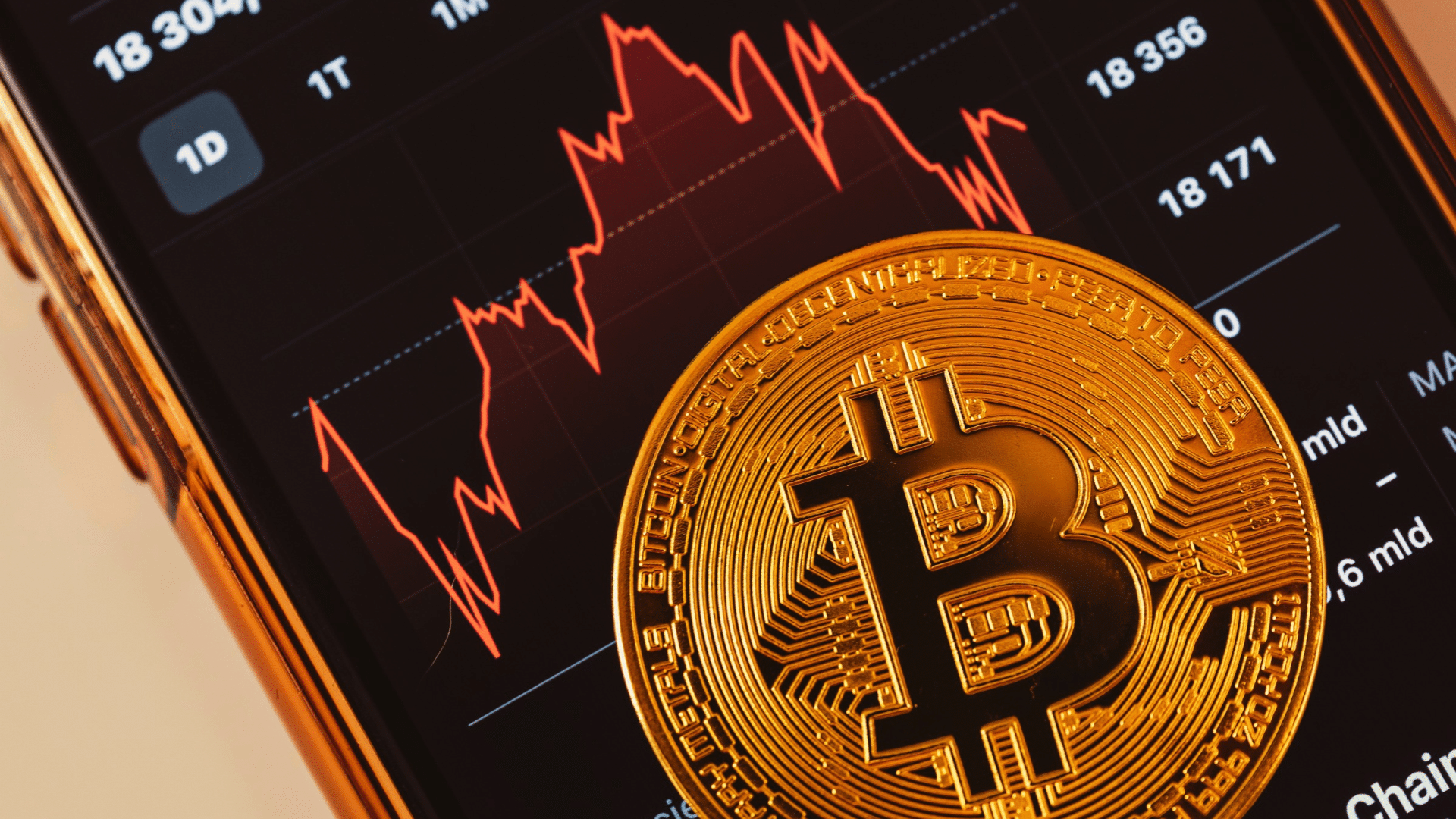 Bitcoin, la resistenza frena il rialzo: BTC può ripartire? I livelli da osservare
