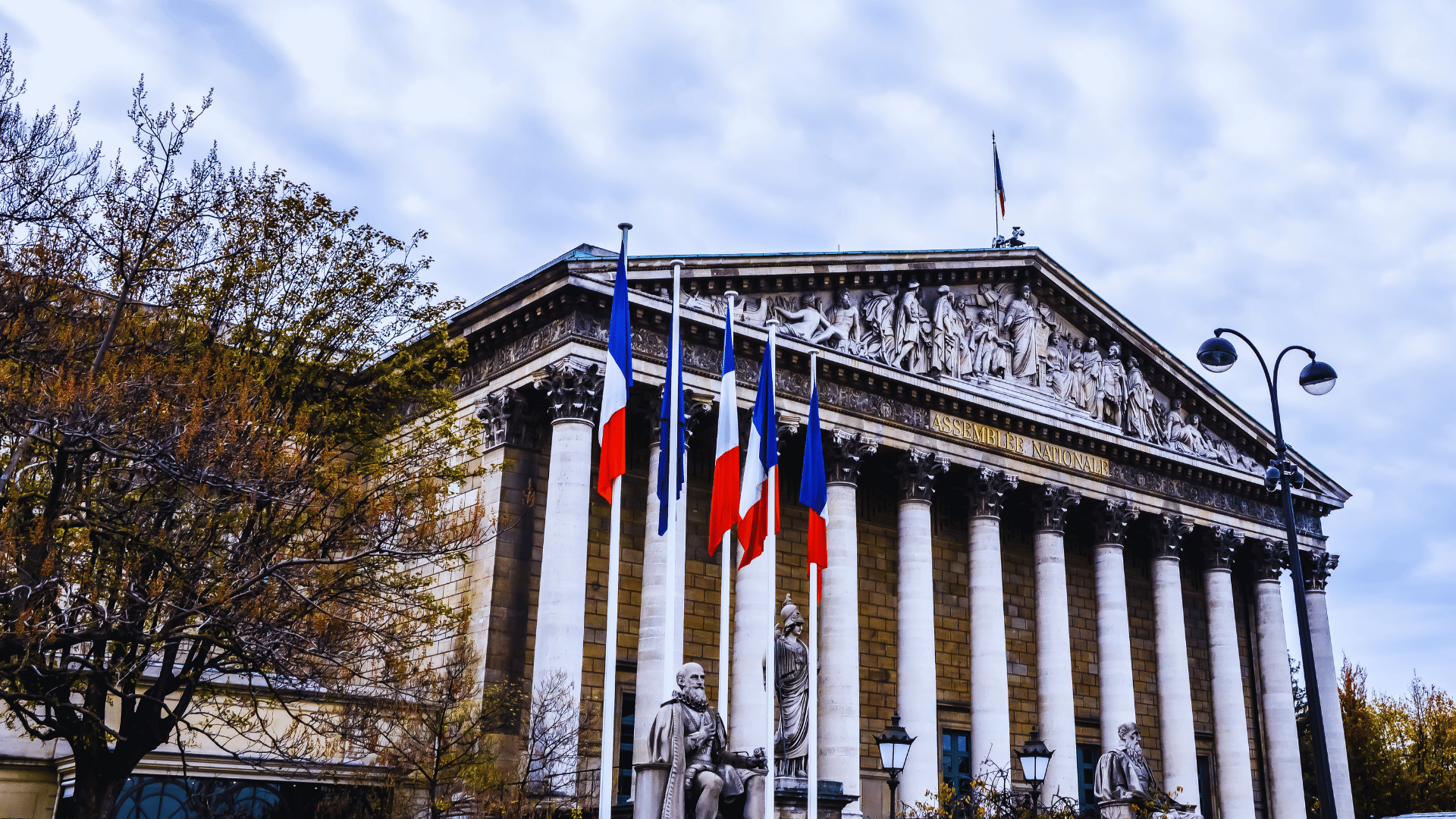 In Francia ancora tasse sulle crypto: proposta per exit tax e tassazione scambi verso stablecoin