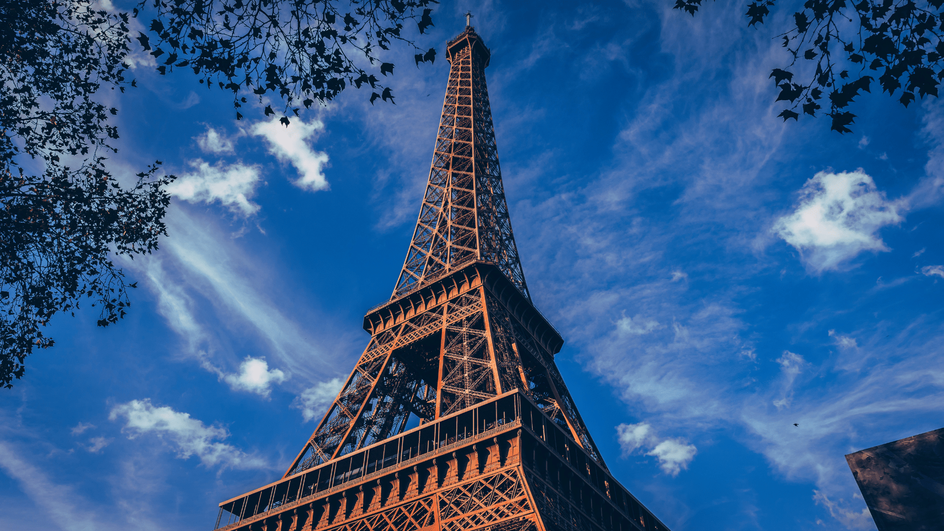 Il debito delle aziende è più sicuro di quello sovrano della Francia. Shock sui mercati del credito
